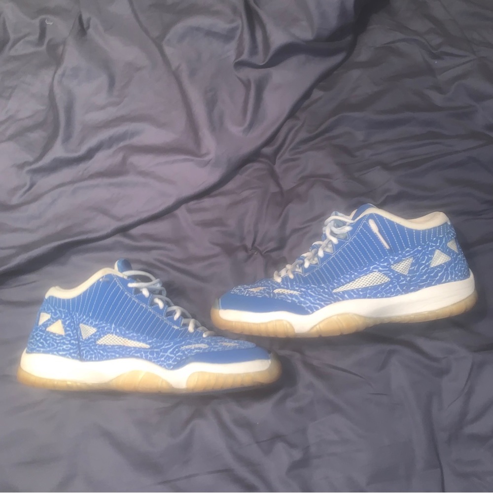 Air jordan 11 retro ie argon blue size 13